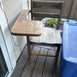 Free- Wooden Desk