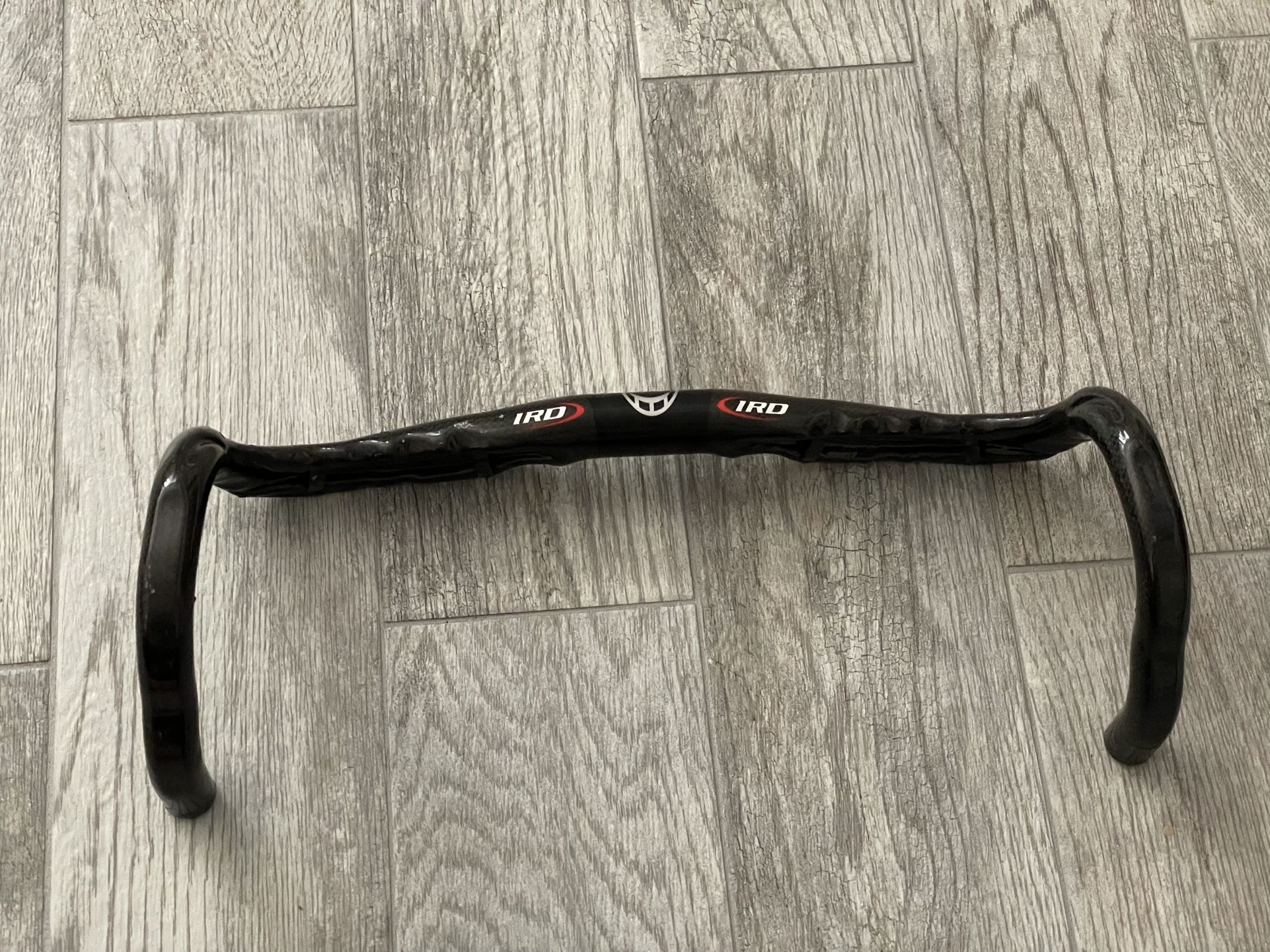 IRD B2 Carbon Fiber Ergonomic Aero Road Bike Handlebars 44cm x 31.8mm