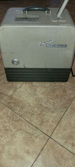 16mm projector  BELL & HOWELL