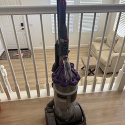 Dyson Absolute Dc17 Animal Vacuum Cleaner
