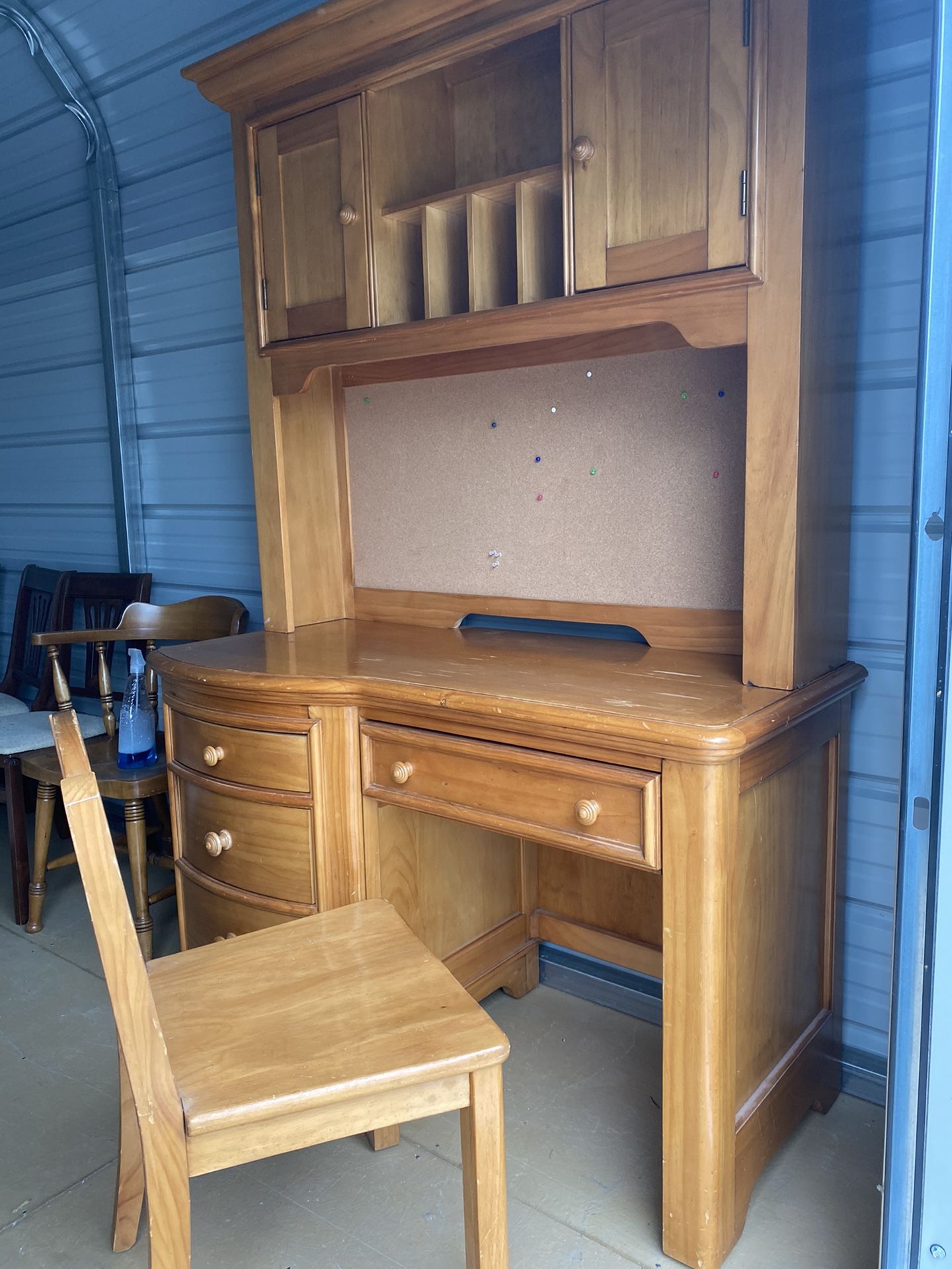 Desk With Chair