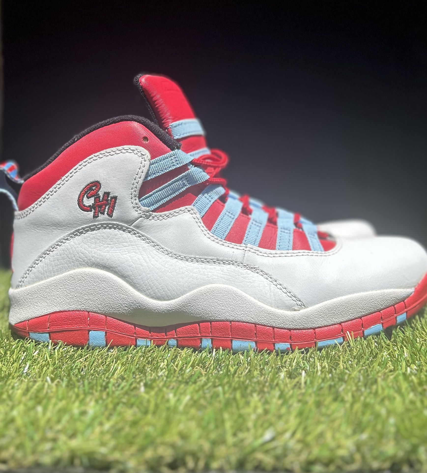 Air Jordan 10 Retro Chicago Flag Sneakers
