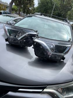 2016 2017 2018 Toyota Rav4 Projector Headlights lamps Set Left Right