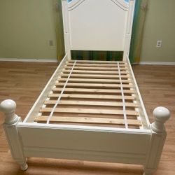 Pottery Barn Twin Bed 