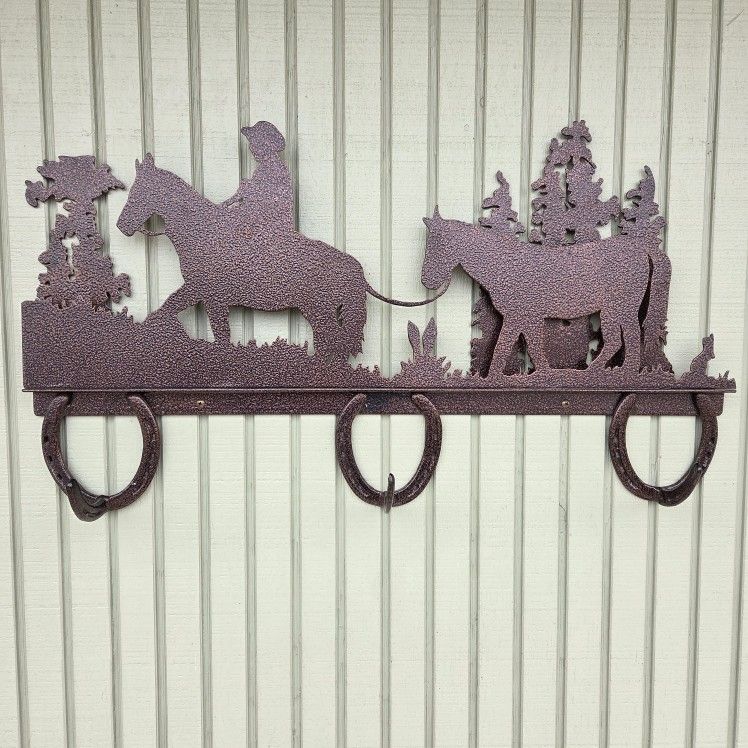 Horse on Trail 3D Horseshoe Wall Art 