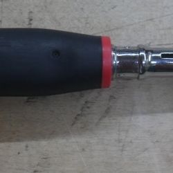 Snap on thnf72, swivel head ratchet, 1/4” drive, used soft grip USED. TESTED. IN A GOOD WORKING ORDER. 