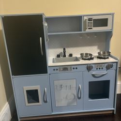Kids Play Kitchen