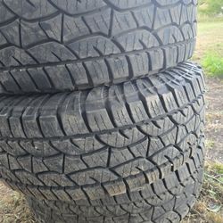 Cooper Dicoverer Tires