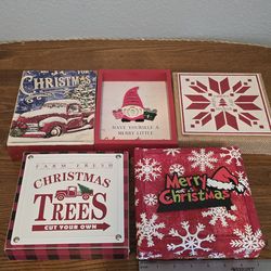 5 Piece Christmas Decor