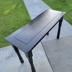 Sofa Table / End Table (Sturdy/price To Sale)