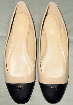 Michael Kors flat shoes Size 7