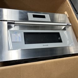 New Thermador Professional 30” Built In Microwave Stainless Steel 