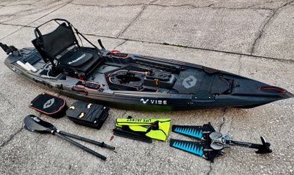 Vibe Shearwater 125 Fishing Kayak with Hobie Drive