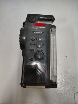 Windsor AM/FM Portable Radio with Fluorescent Light