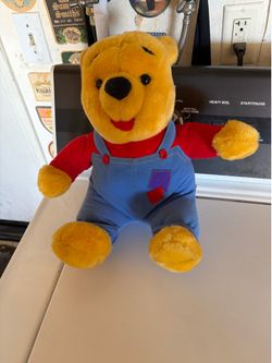 1997 Wiggle and Talking Pooh Bear