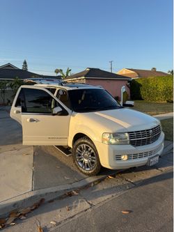 LINCOLN NAVIGATOR