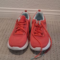 Sketchers Coral/Pink Size 8.5 Womens