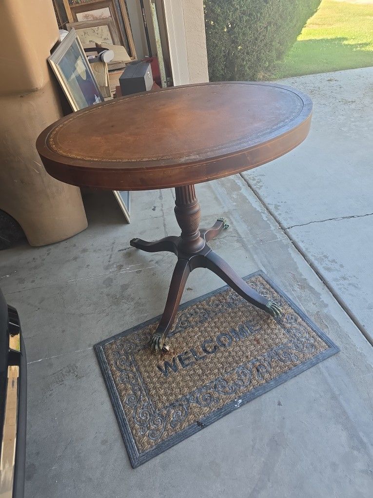 Antique Oval DUNCAN PHYFE side Table!