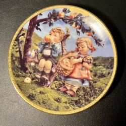 The Bradford Exchange 1999 Hummel Season Of Joy October Perpetual Calendar NIB 5.75”