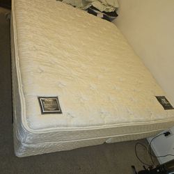 CAL KING BED