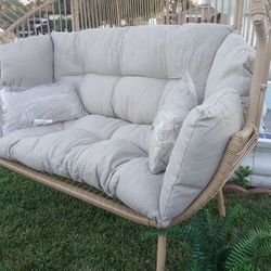 Brand new outdoor and indoor egg loveseat 