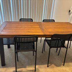 Dining Table - Excellent Condition (Seats 6-8) Description: Selling our dining table as we ar