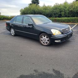 Parts from 2001 Lexus LS430 ULTRA LUXURY
