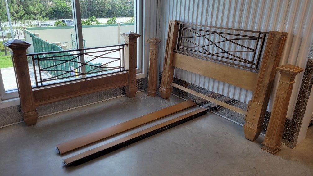 Queen Size Bed Frame (Head,Foot And Rails
