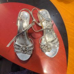 Girls Fancy Heels Size 2