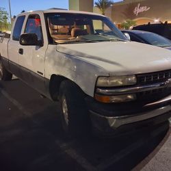 2000 Chevrolet Silverado with Title