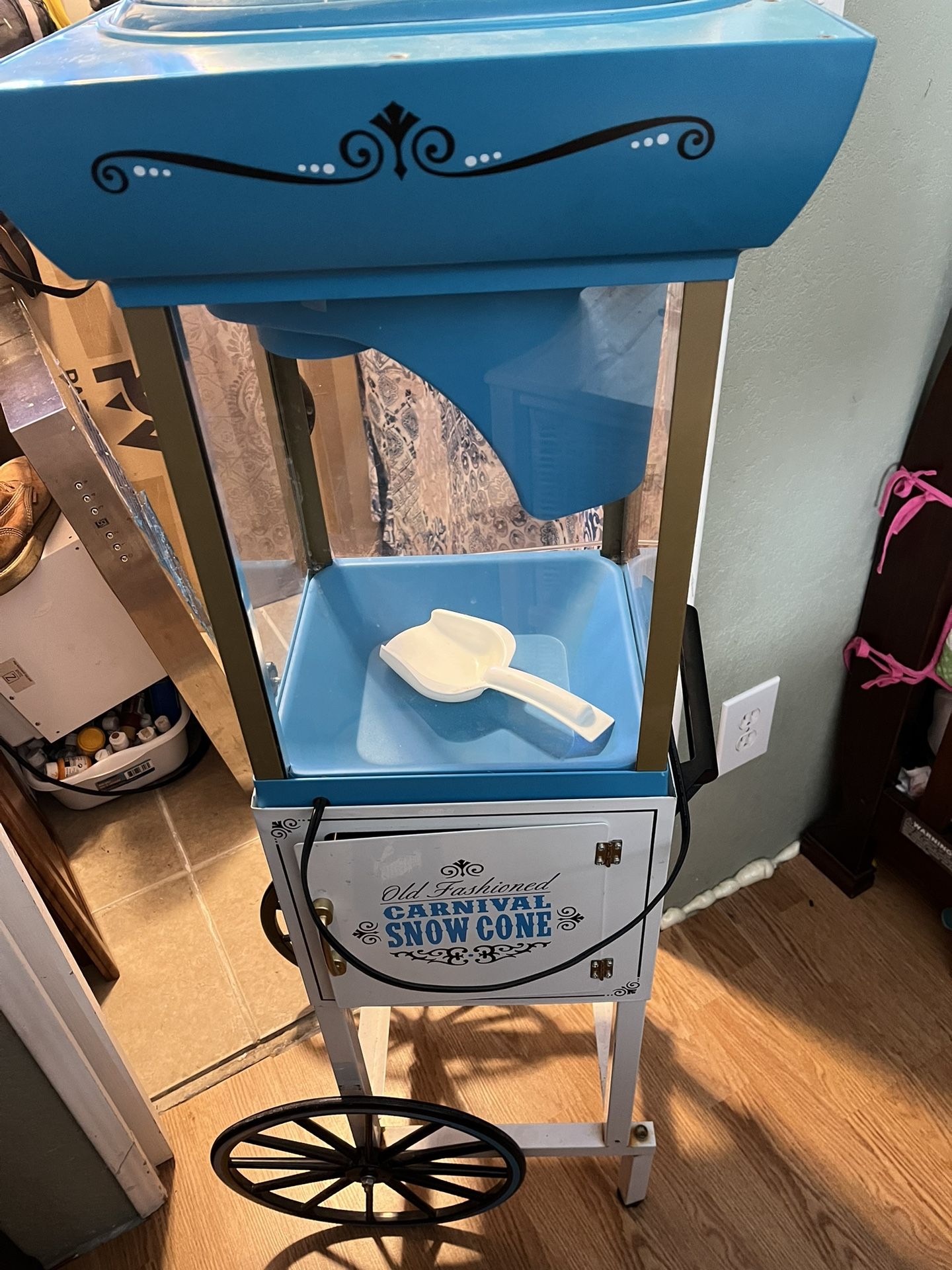 Snow Cone And Popcorn Makers