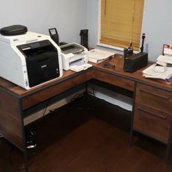 Luxury Office Desk- 2 Differrent Desks