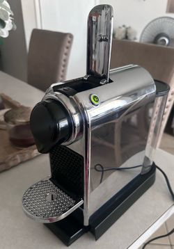 Nespresso citiz(MISSING TRAY)WORKS PERFECTLY FINE! $25 pick up only(Chandler blvd & Gilbert rd
