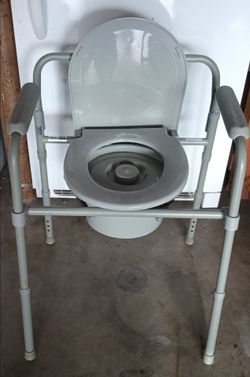 Commode Chair (Price Negotiable)