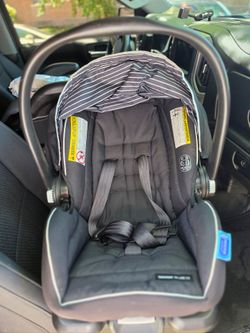 Graco SnugRide SnugFit DLX Infant Car Seat