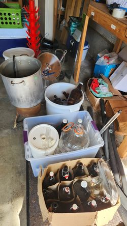 Home Brewing Equipment Lot – Complete Starter Setup – $75
