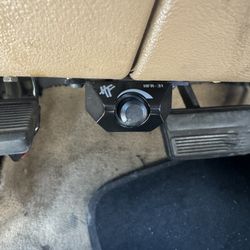 BASS ATREND Box 2 15s Alpine Speakers and a HIGHLY POWER BASS NOB