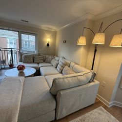 Like New Sectional (Flexible Setup)