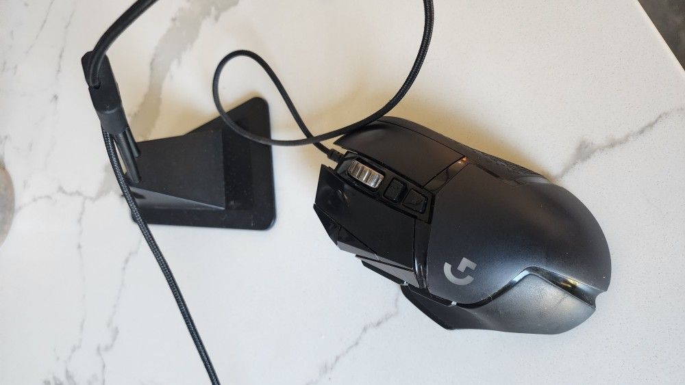 Logitech G502 HERO Gaming Mouse With Razer Mouse Bungee Cable Holder