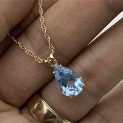 14k Yellow Gold 20° Chain & 2 1/2Cts Teardrop Blue Topaz Pendant