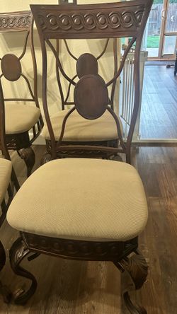 Set of 4 dining chairs