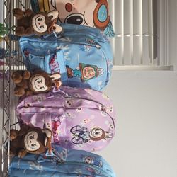 LABUBU MID SIZE BACKPACK free Keychain Plushie 