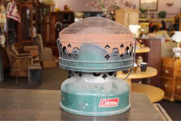 Vintage Coleman Green Double-Mantle Camping Lantern