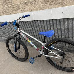 Custom wheelie bike TRADES LMK