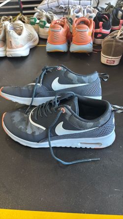Nike Air Max Thea Women's Size 7.5 – Navy Camo/Coral