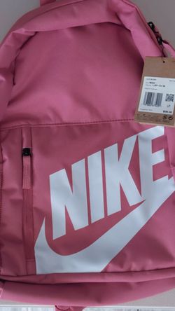 Pink Nike backpack 🌸