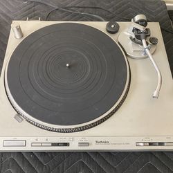 Technics SL-D205