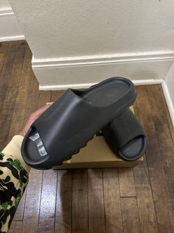 Yeezy Slide” Onyx”(Black/Dark Grey)Size 11♟️|Brand New w/Box📦