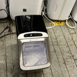 Large Counter Top Nuggets Ice Maker