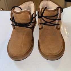 Ugg Womens Size 9 